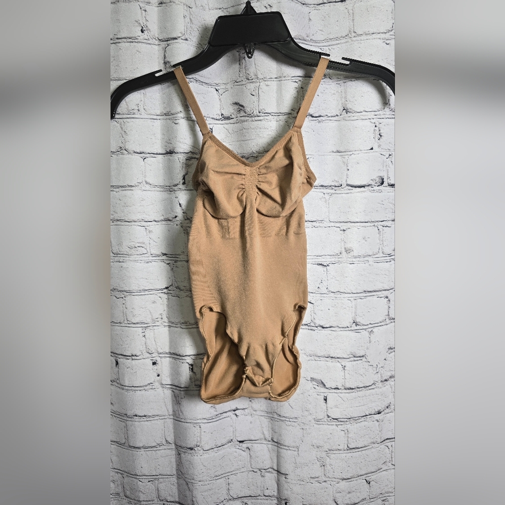 Skims Brief Body Suit Size S/M